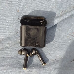 BC Master Wireless Earbuds NWOT